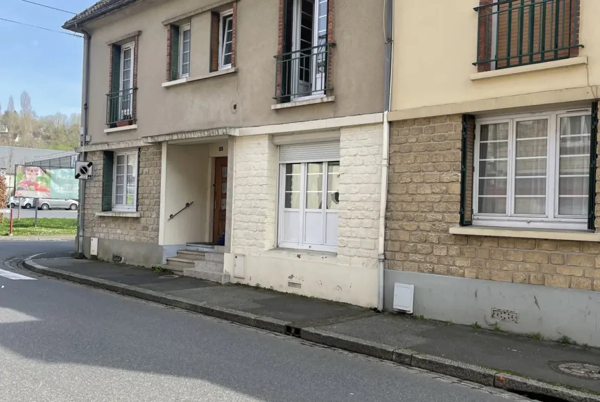 Maison de ville à vendre à Vimoutiers - 95m² avec 4 chambres 