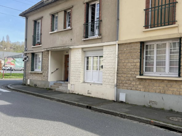 Maison de ville à vendre à Vimoutiers - 95m² avec 4 chambres 