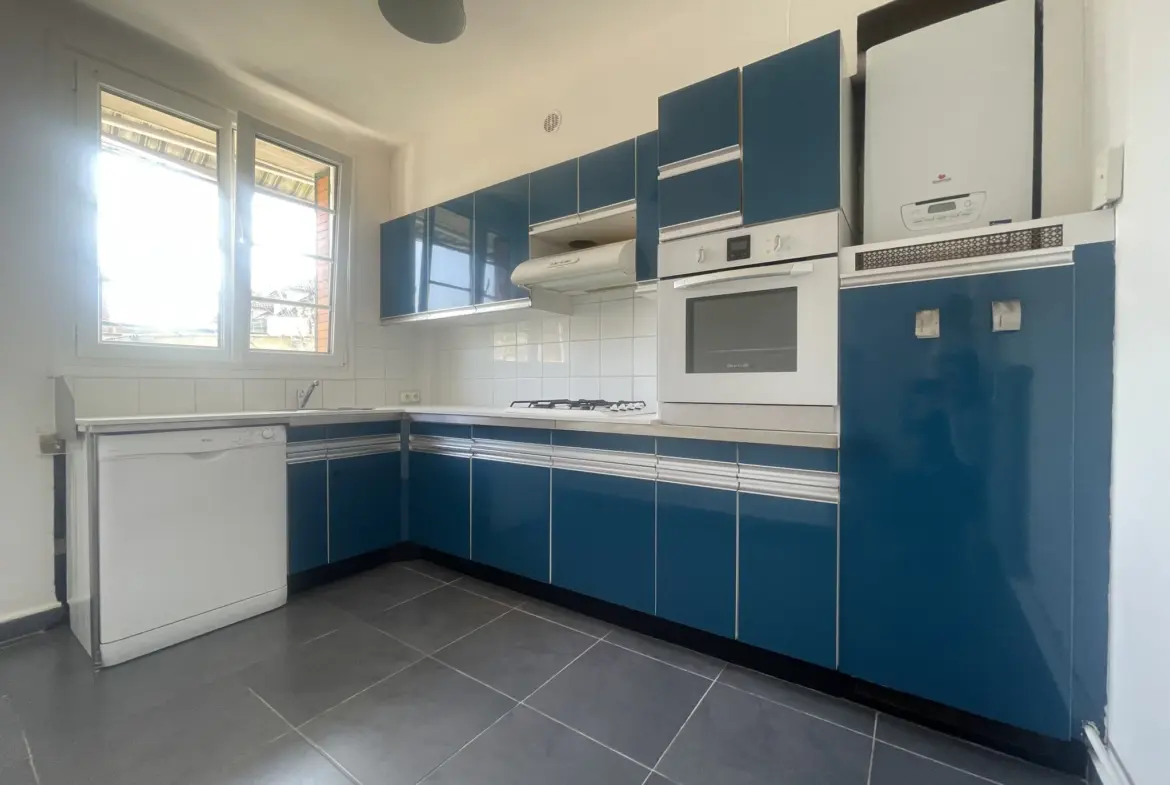 Maison de ville à vendre à Vimoutiers - 95m² avec 4 chambres 