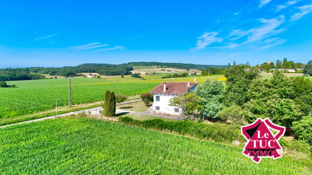 Maison en pierre avec 4 chambres et jardin spacieux à Saint-Sylvestre-sur-Lot