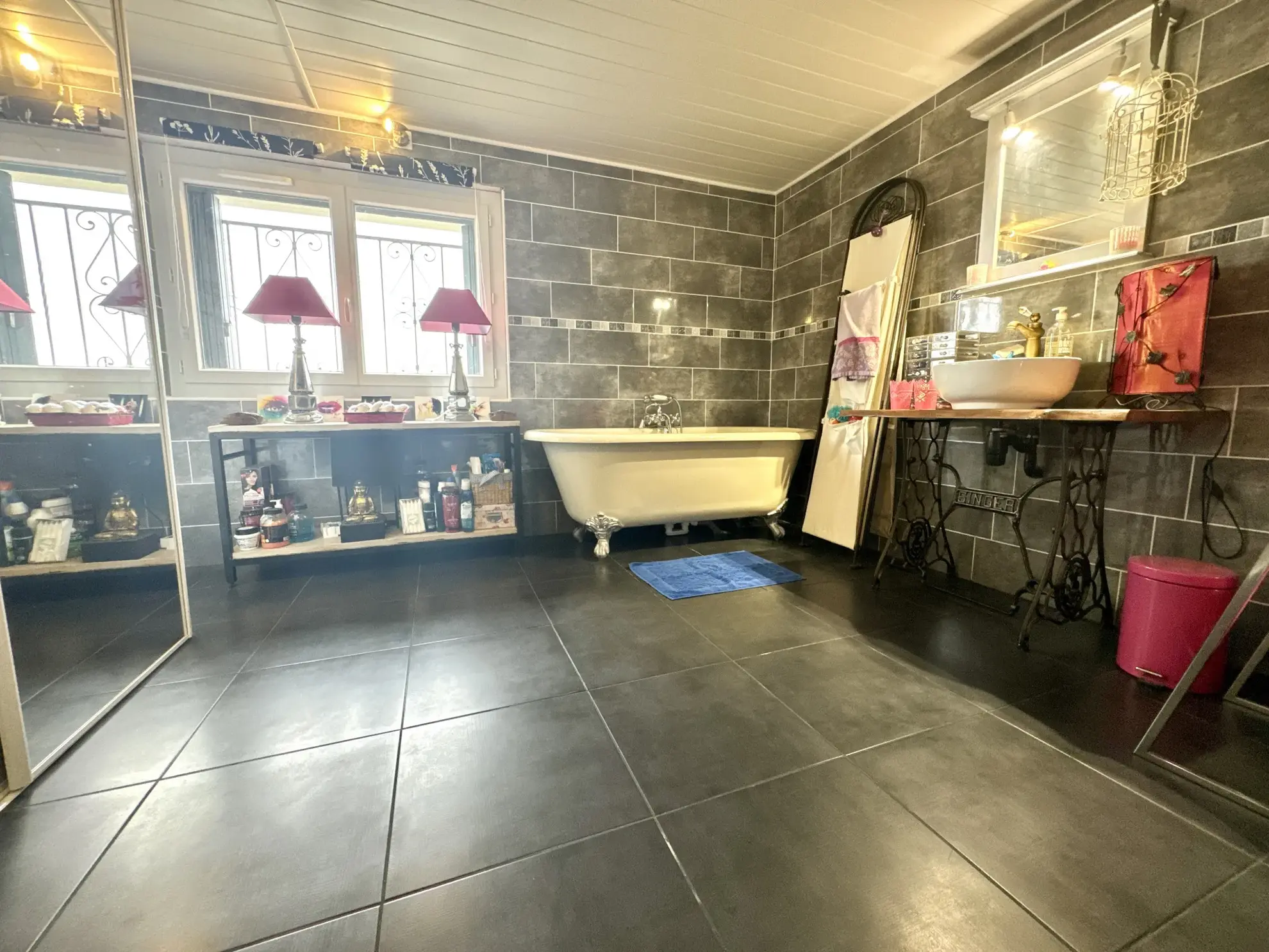 Maison en pierre avec 4 chambres et jardin spacieux à Saint-Sylvestre-sur-Lot 