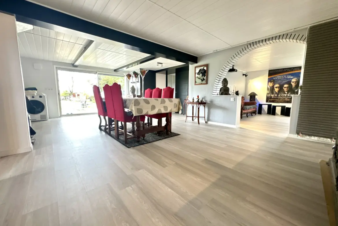 Maison en pierre avec 4 chambres et jardin spacieux à Saint-Sylvestre-sur-Lot 