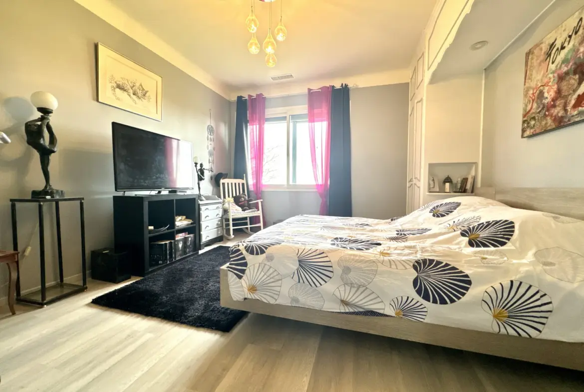 Maison en pierre avec 4 chambres et jardin spacieux à Saint-Sylvestre-sur-Lot 