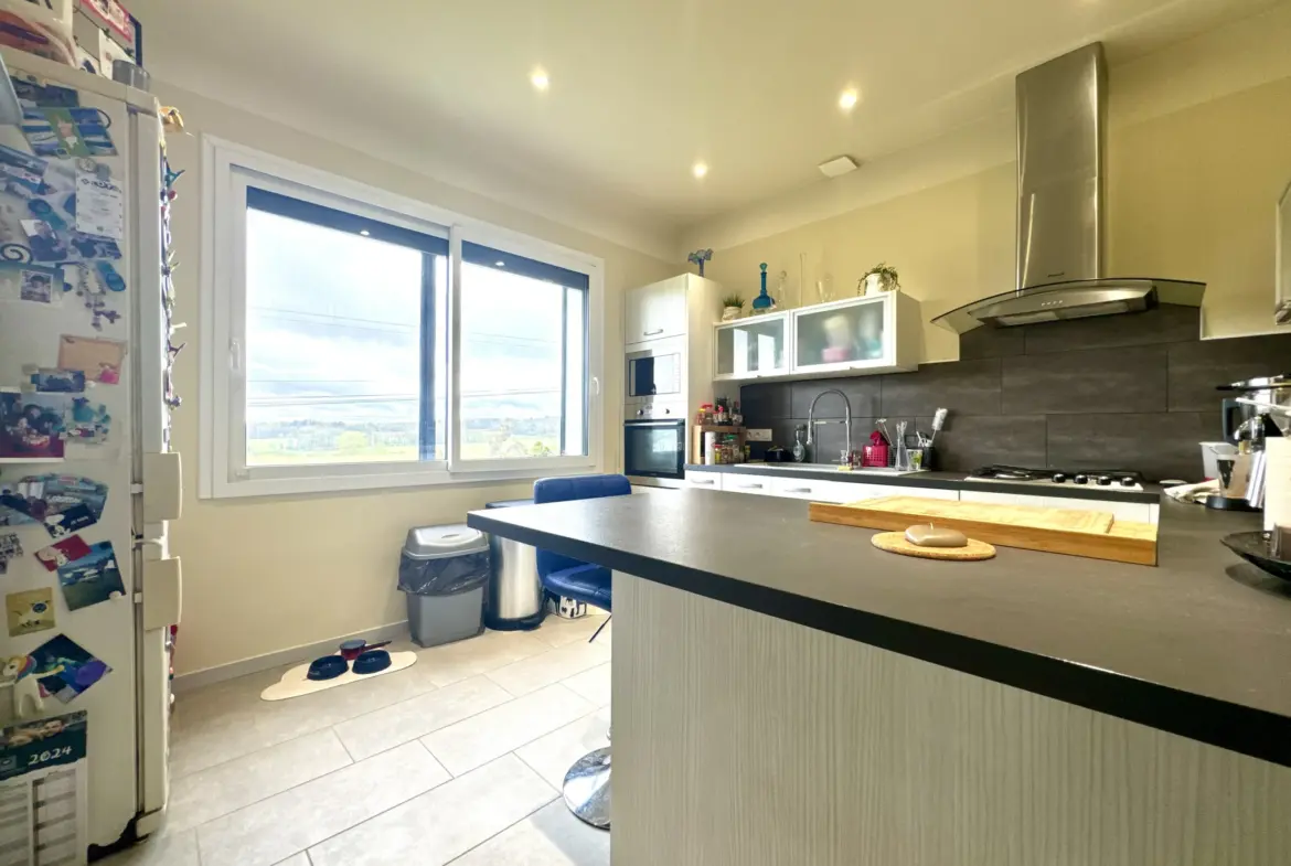 Maison en pierre avec 4 chambres et jardin spacieux à Saint-Sylvestre-sur-Lot 