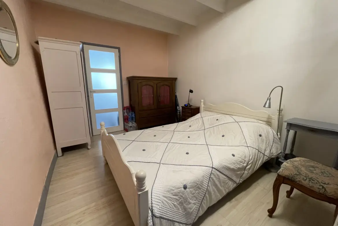 Maison typique de 90 m² proche de Saint Georges De Didonne à Semussac 