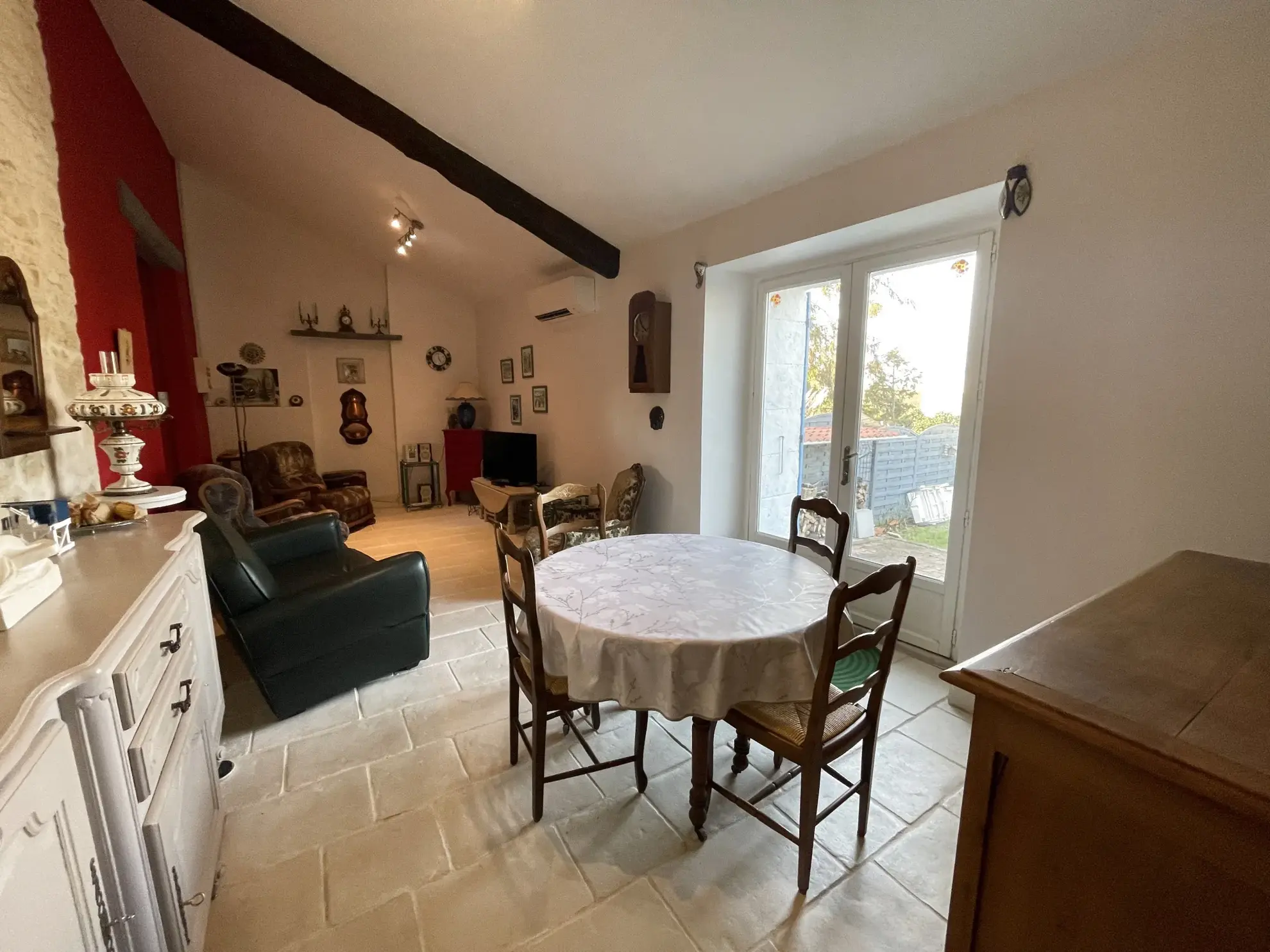 Maison typique de 90 m² proche de Saint Georges De Didonne à Semussac 