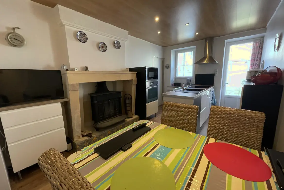 Maison typique de 90 m² proche de Saint Georges De Didonne à Semussac 