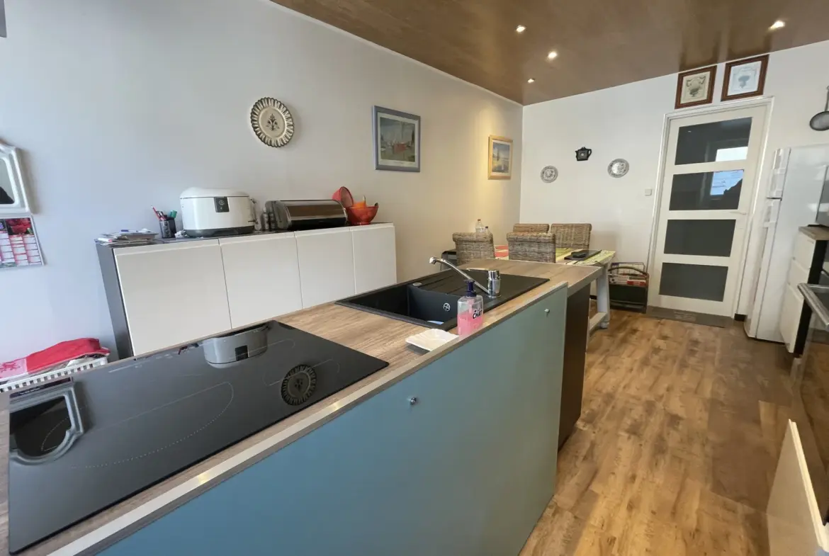 Maison typique de 90 m² proche de Saint Georges De Didonne à Semussac 