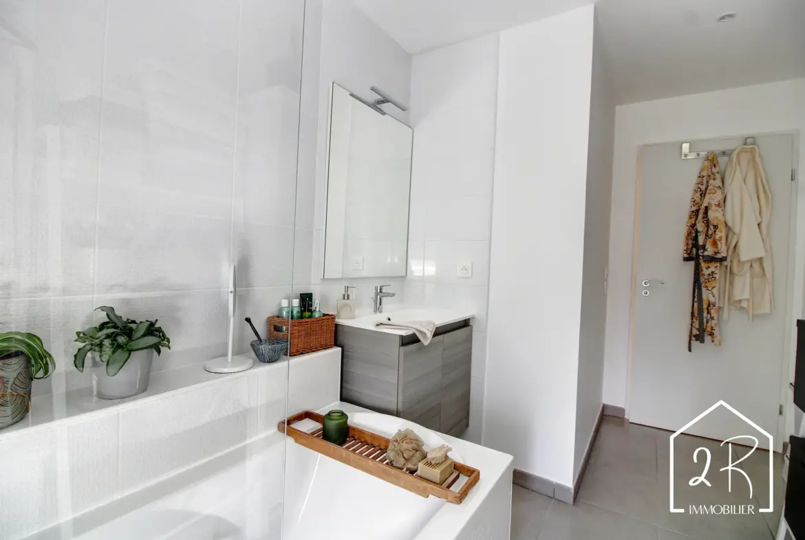 À vendre : Appartement T3 65 m² avec terrasse à Vienne - Garage disponible 