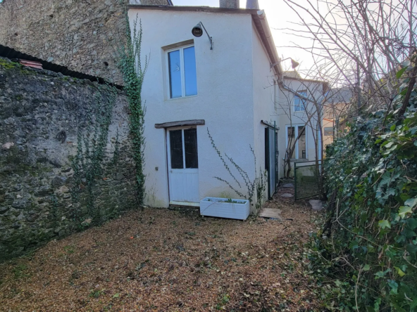 Atelier Local à vendre à La Jumellière – Superficie de 60 m²