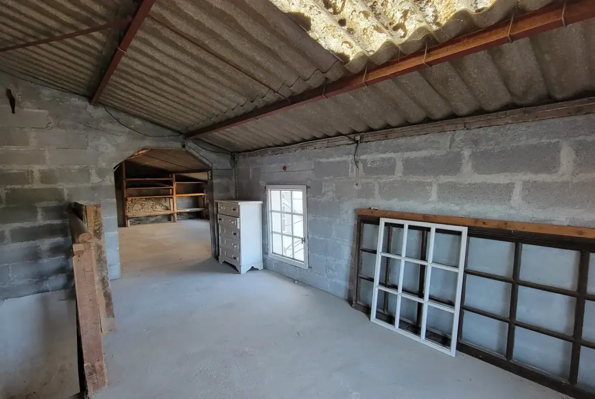 Atelier Local à vendre à La Jumellière – Superficie de 60 m² 