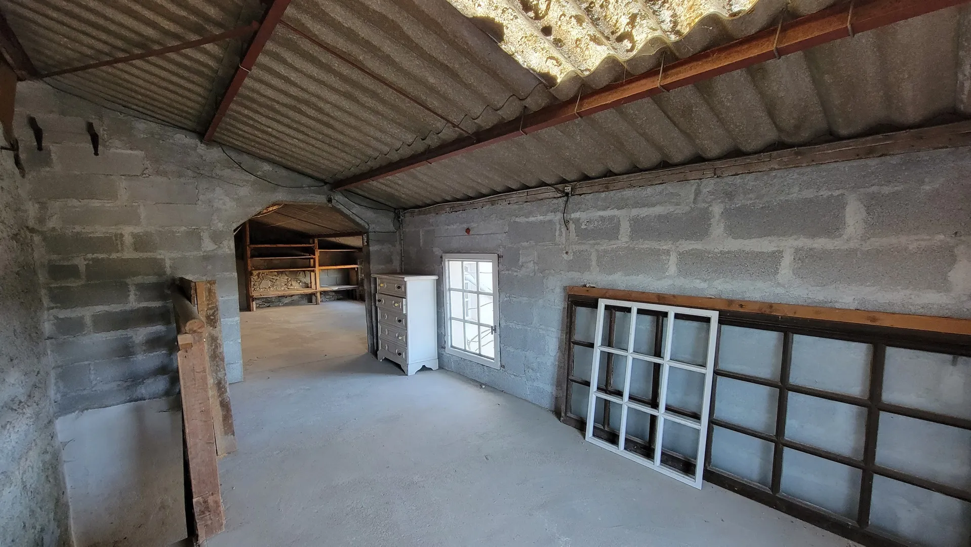 Atelier Local à vendre à La Jumellière – Superficie de 60 m² 