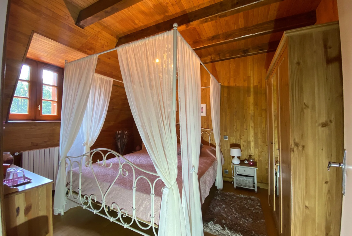 Maison de caractère avec piscine en Xaintrie 