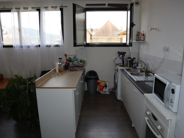 Appartement type 4 en centre-ville d'Autun avec stationnement 