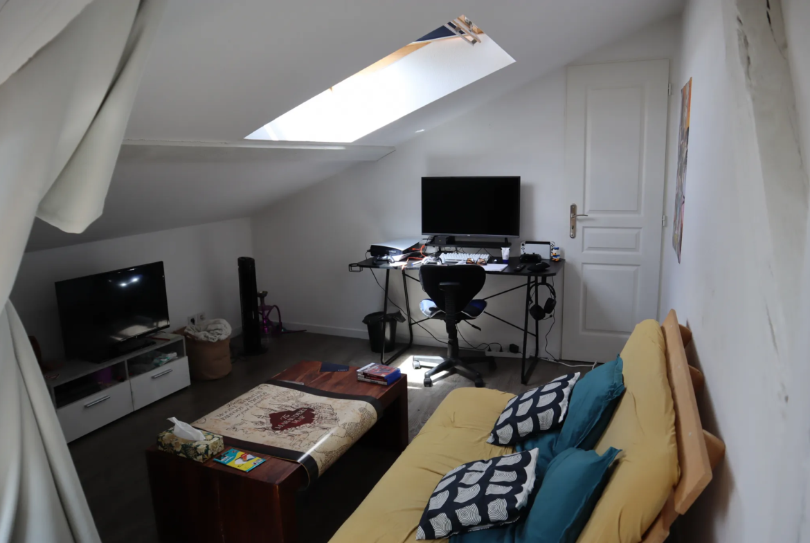 Appartement type 4 en centre-ville d'Autun avec stationnement 