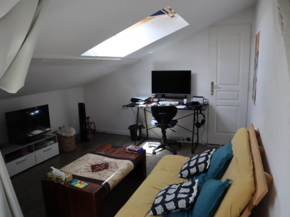 Appartement type 4 en centre-ville d'Autun avec stationnement 