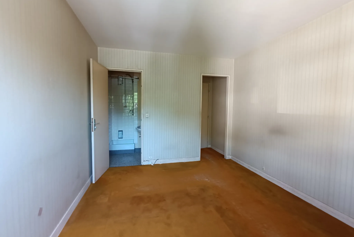 Appartement 5 pièces de 107 m² à La Celle St Cloud 