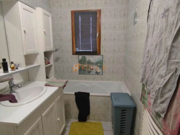 À vendre : Jolie maison de campagne à Fécamp avec dépendance 