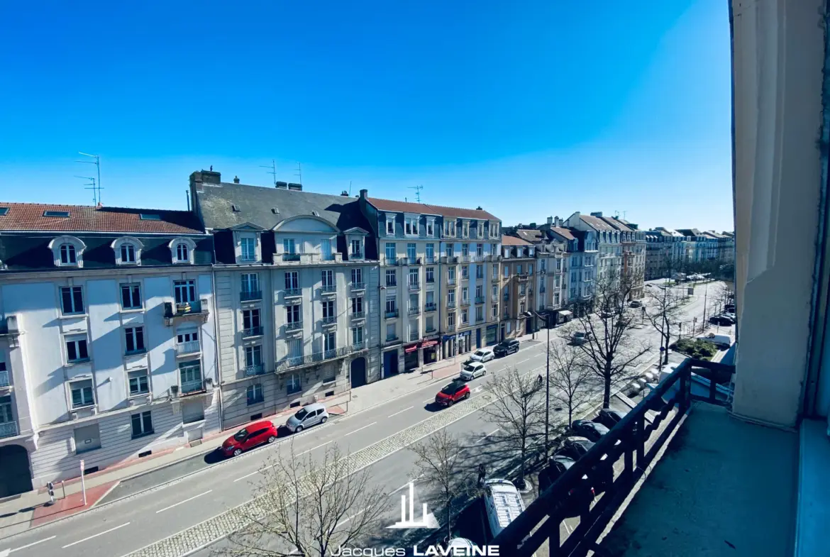 À vendre : Appartement 5 pièces 130 m² à Metz, Triangle Impérial 