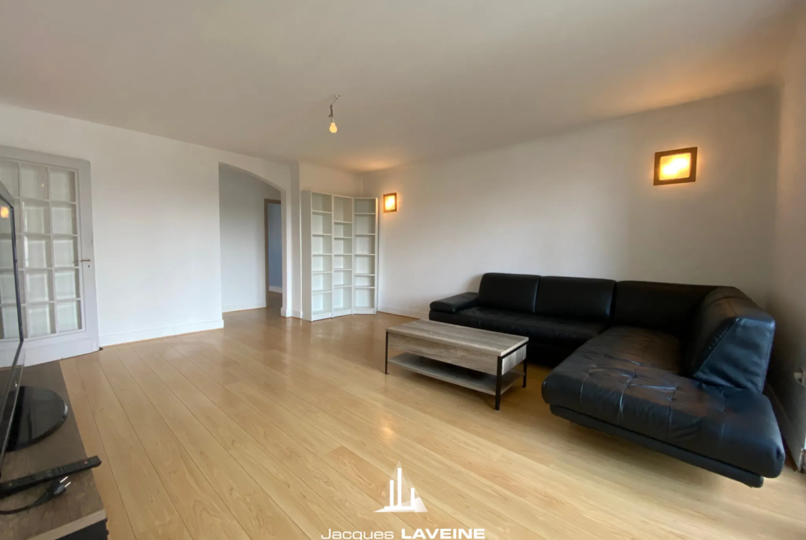 À vendre : Appartement 5 pièces 130 m² à Metz, Triangle Impérial 