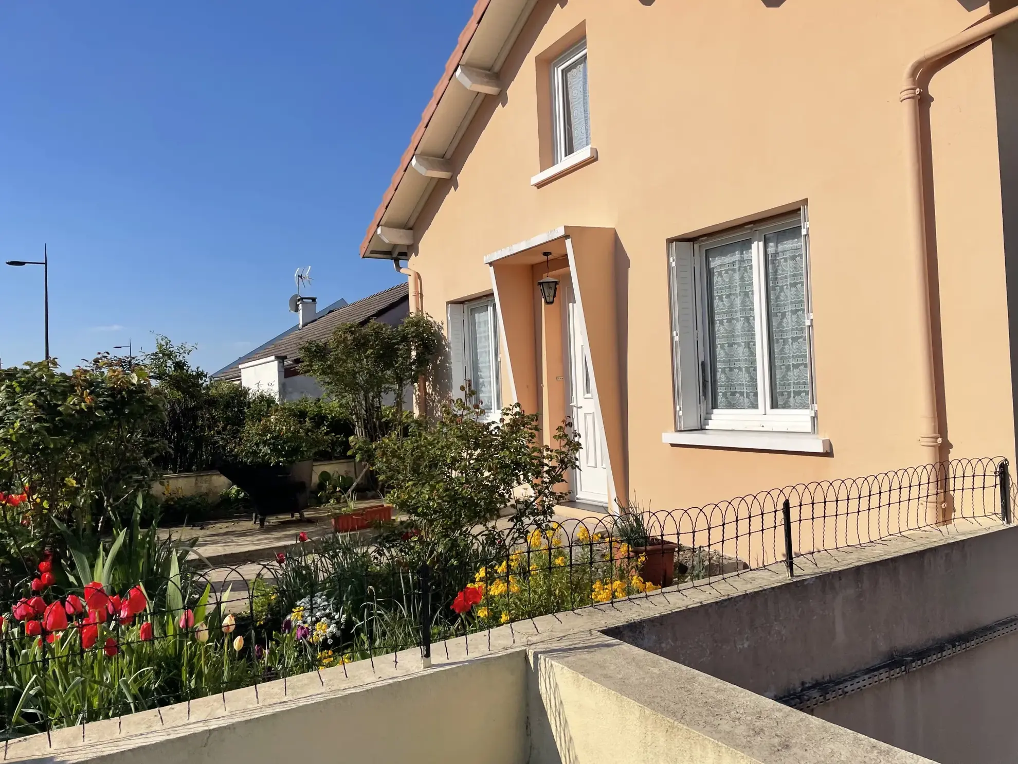 Maison de ville proche de Vichy à vendre 