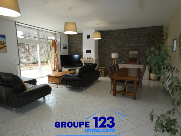 Maison spacieuse avec 3 chambres à Brienon-sur-Armançon 
