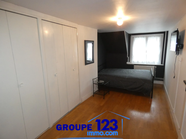 Maison spacieuse avec 3 chambres à Brienon-sur-Armançon 