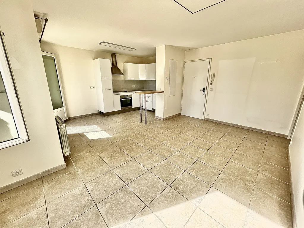Superbe appartement 3 pièces à Boissy-Saint-Léger avec balcon et cave 