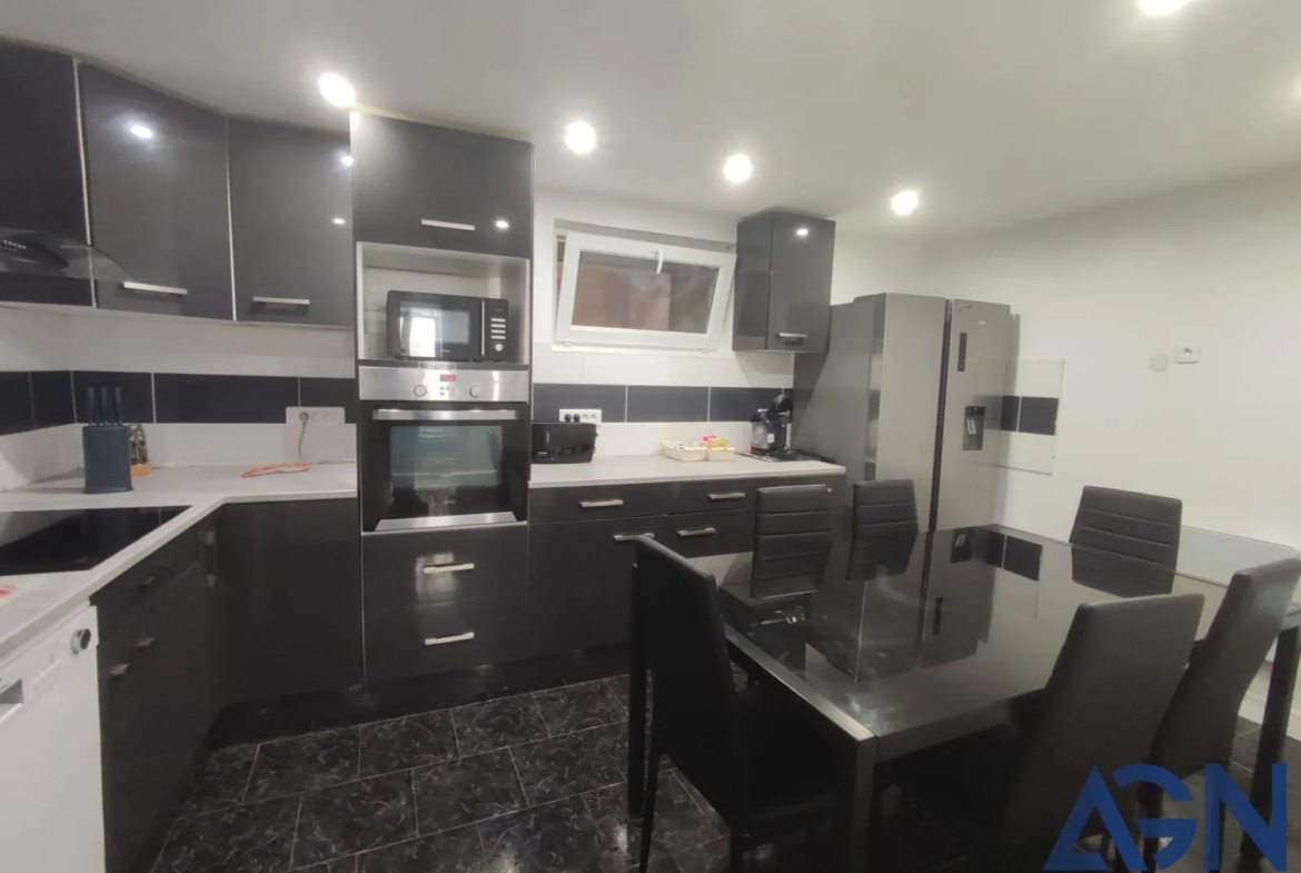 À vendre : Maison de ville de 5 pièces à Sérignan, 100m2 habitable 