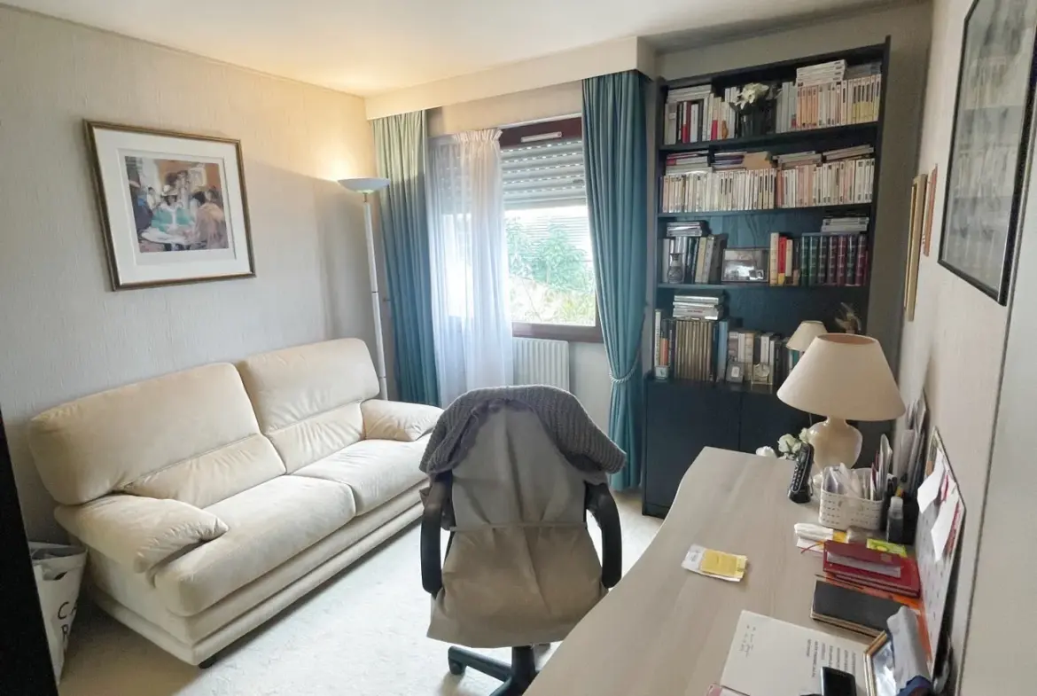 À vendre : Appartement F4 de 74 m² à Cergy-Pontoise 