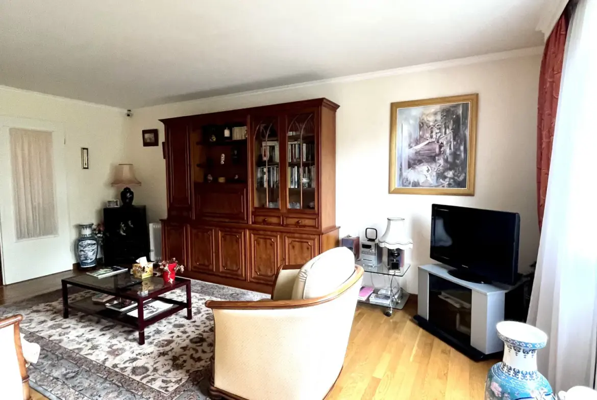À vendre : Appartement F4 de 74 m² à Cergy-Pontoise 