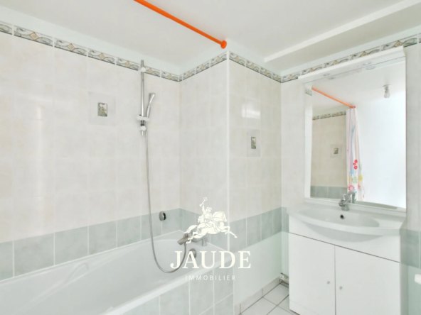 Vente Appartement F4 traversant 87,5 m² à Clermont-Ferrand 
