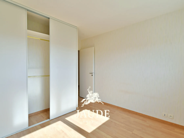 Vente Appartement F4 traversant 87,5 m² à Clermont-Ferrand 