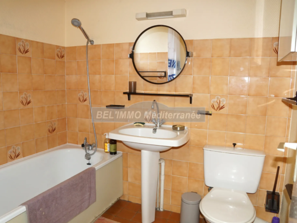 À vendre : Appartement 2 pièces avec terrasse et parking à Cavalaire sur mer 