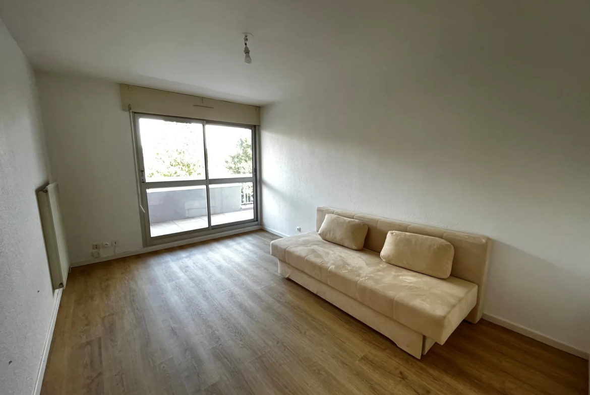 Montbéliard - Appartement T2 avec Terrasse et Garage à Vendre 