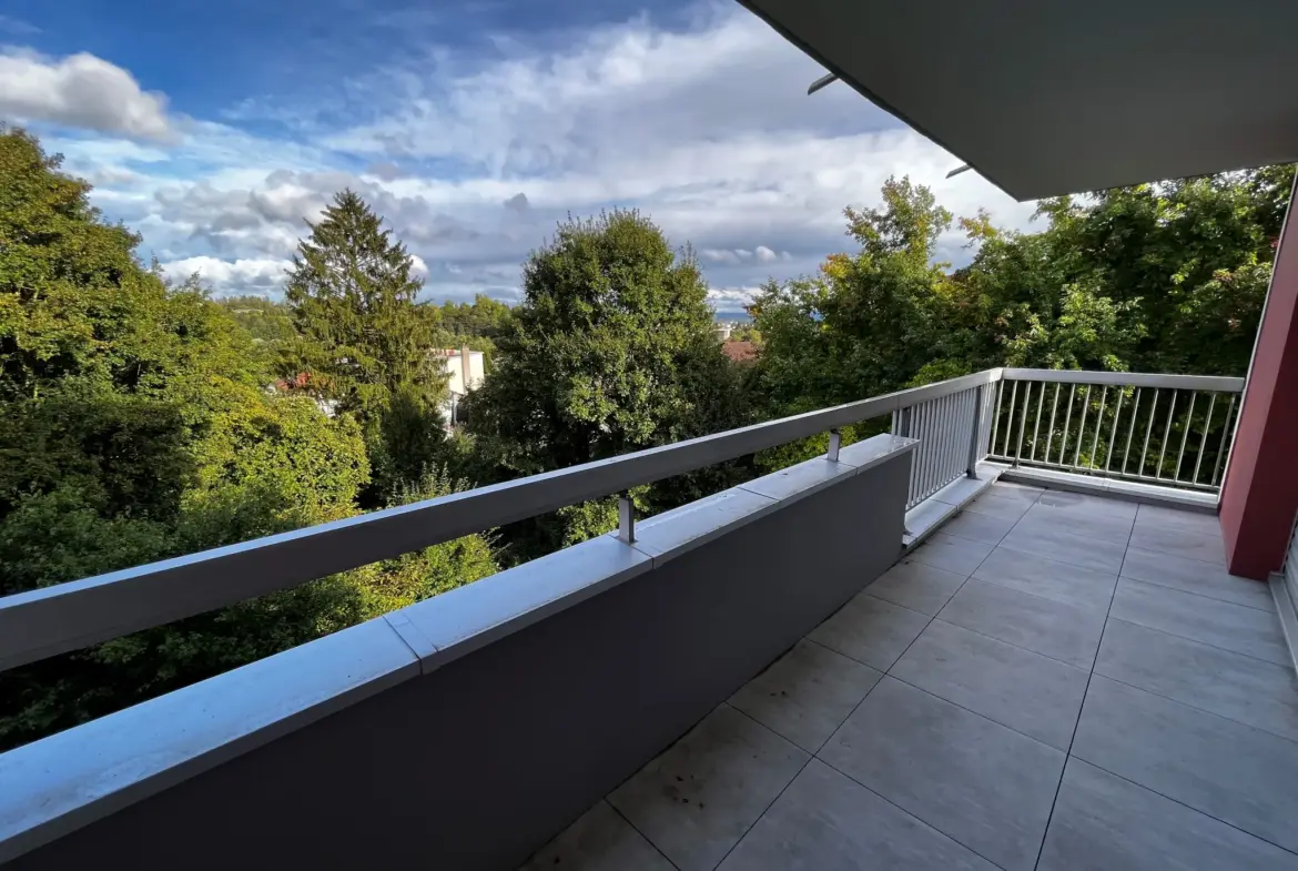 Montbéliard - Appartement T2 avec Terrasse et Garage à Vendre 