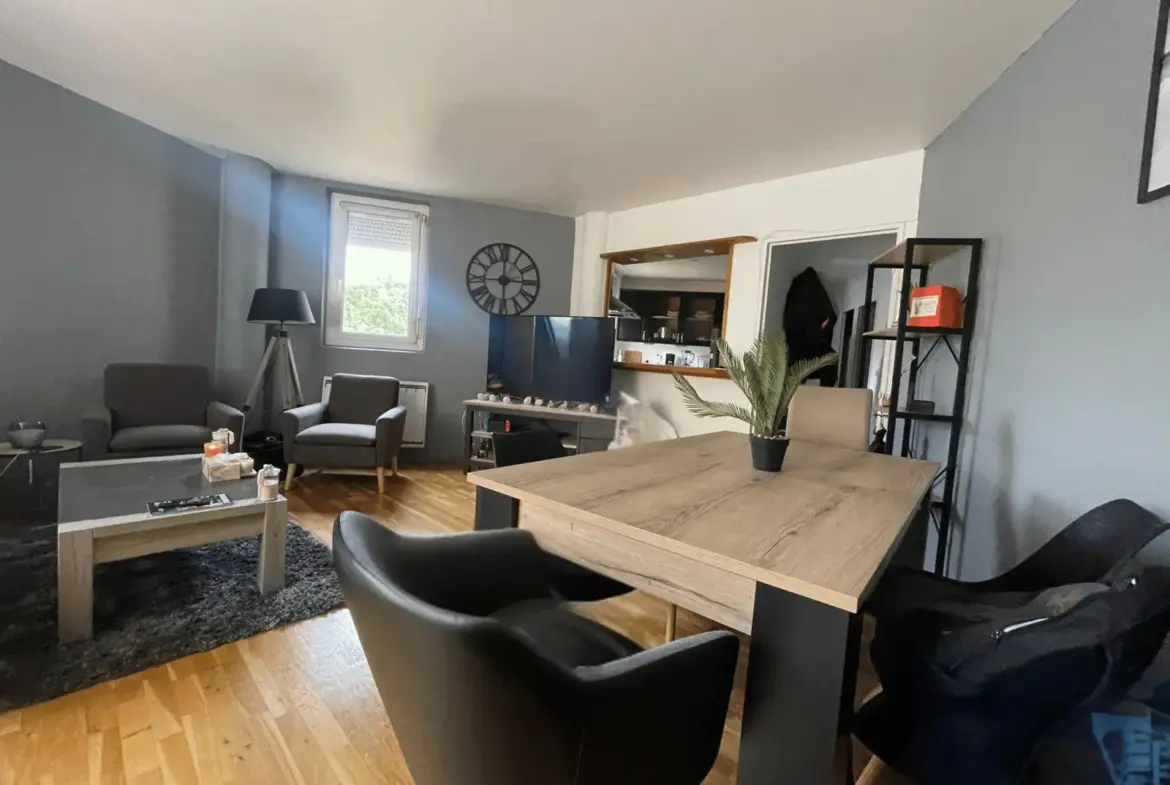 À vendre : Appartement de 67,5 m² avec belle terrasse à Herouville st Clair 