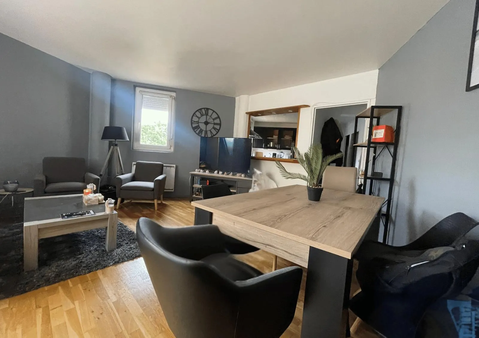 À vendre : Appartement de 67,5 m² avec belle terrasse à Herouville st Clair 