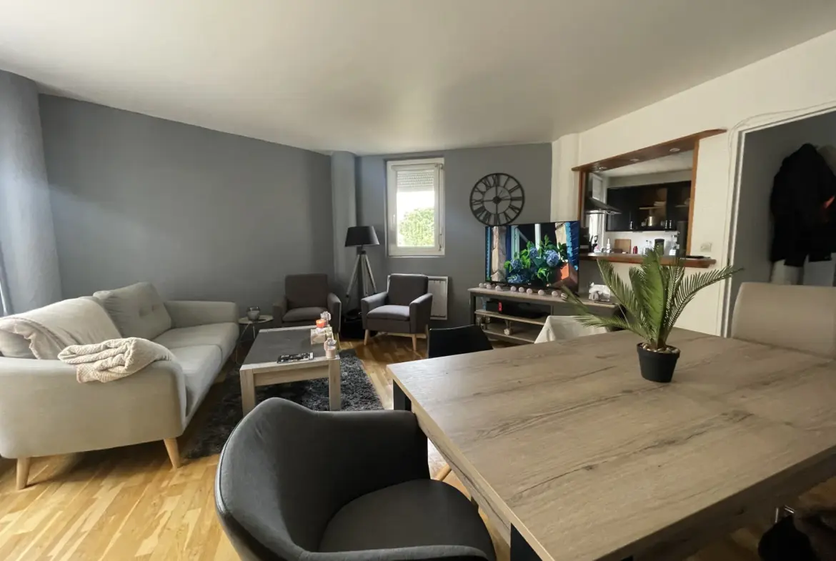 À vendre : Appartement de 67,5 m² avec belle terrasse à Herouville st Clair 