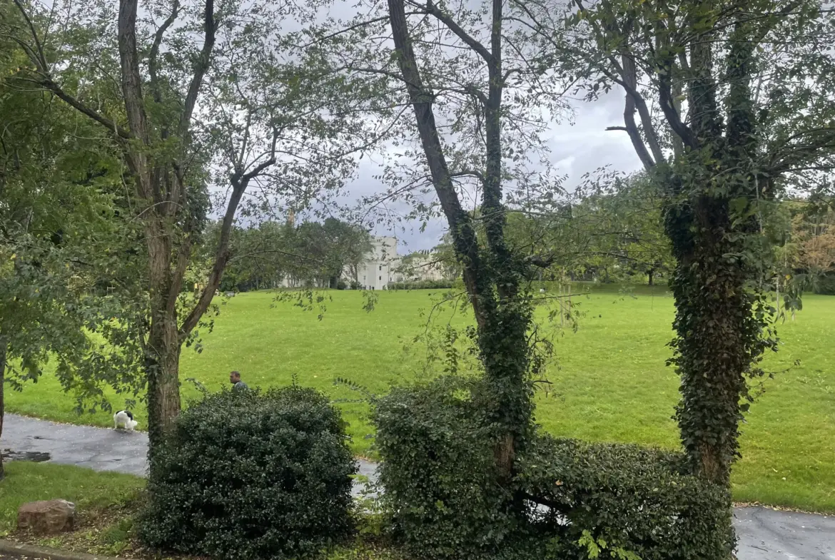 À vendre : Appartement de 67,5 m² avec belle terrasse à Herouville st Clair 
