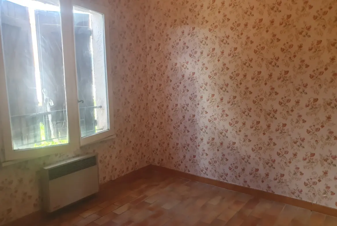Trois pièces avec terrasse et garage à Carqueiranne 