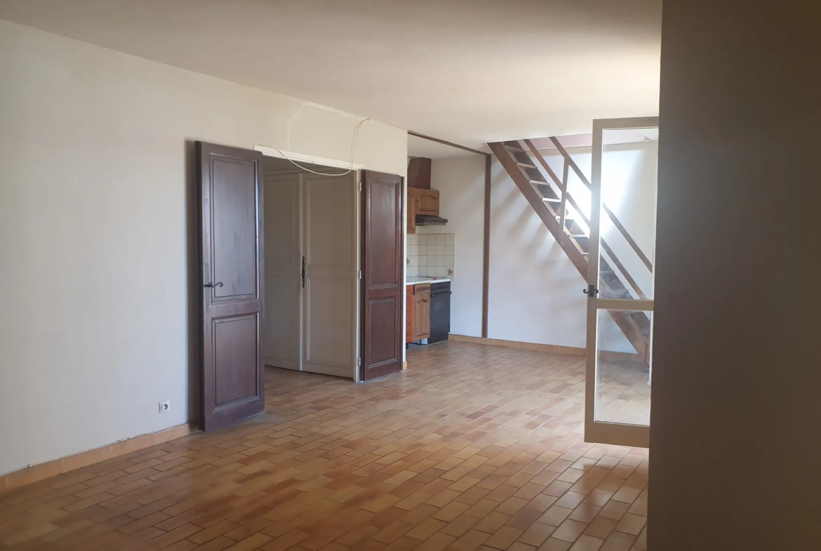 Trois pièces avec terrasse et garage à Carqueiranne 
