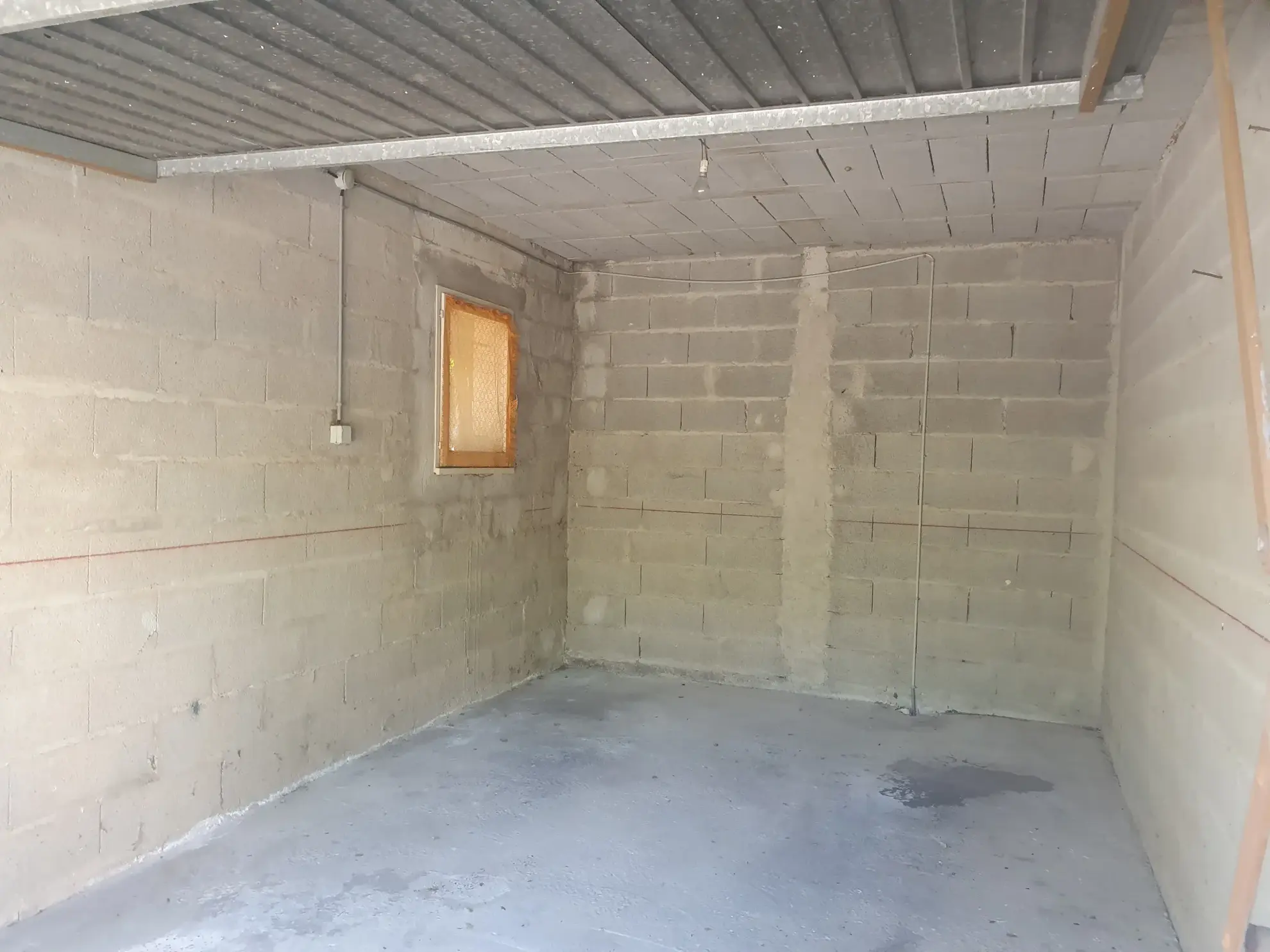 Trois pièces avec terrasse et garage à Carqueiranne 