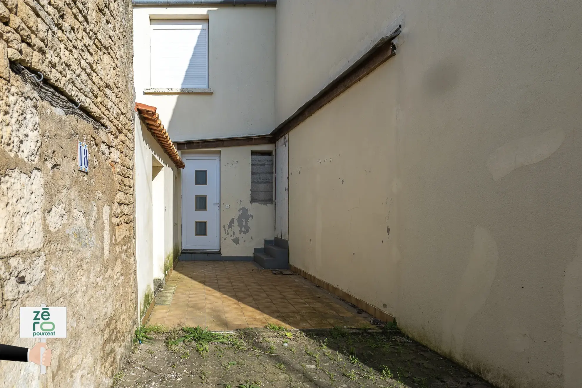 Maison d'environ 100 m² à vendre à Saint-Aubin-la-Plaine 