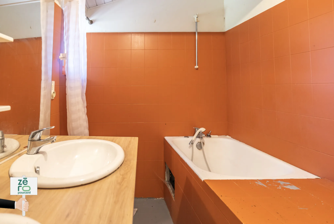 Maison d'environ 100 m² à vendre à Saint-Aubin-la-Plaine 