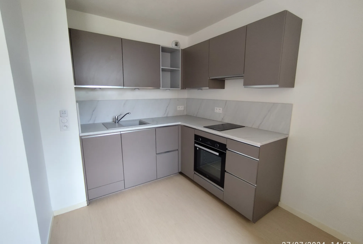 Appartement F3 neuf à vendre à Cergy 