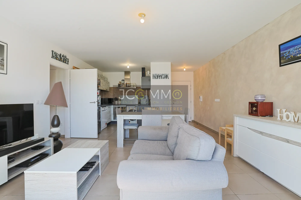 Appartement T4 récent de 75 m² avec terrasse à La Valette du Var