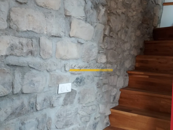 Maison en pierre rénovée à Saint-Pons - 40 m2 