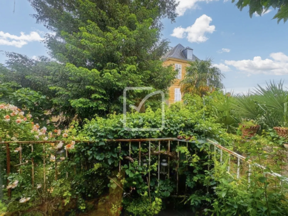 Maison de ville avec jardin à Gourdon - 4 niveaux 