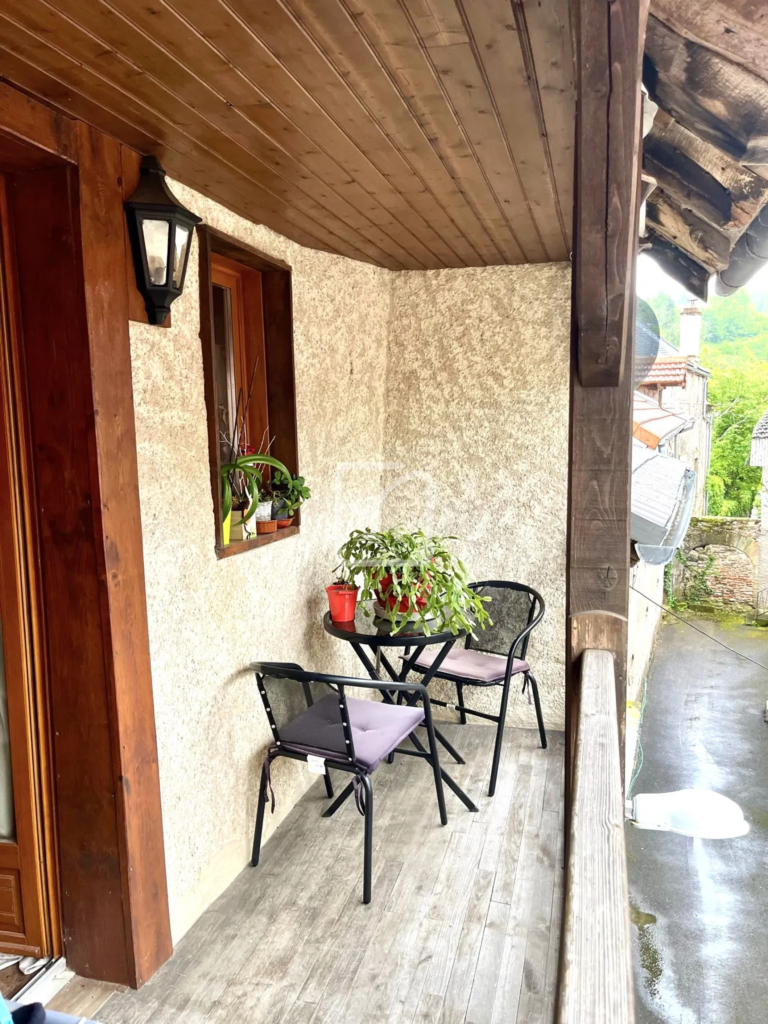 Maison rénovée de 60 m² à Beaulieu-sur-Dordogne